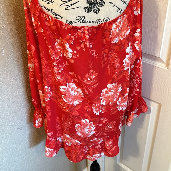 INC floral peplum top - Picture 4 of 7